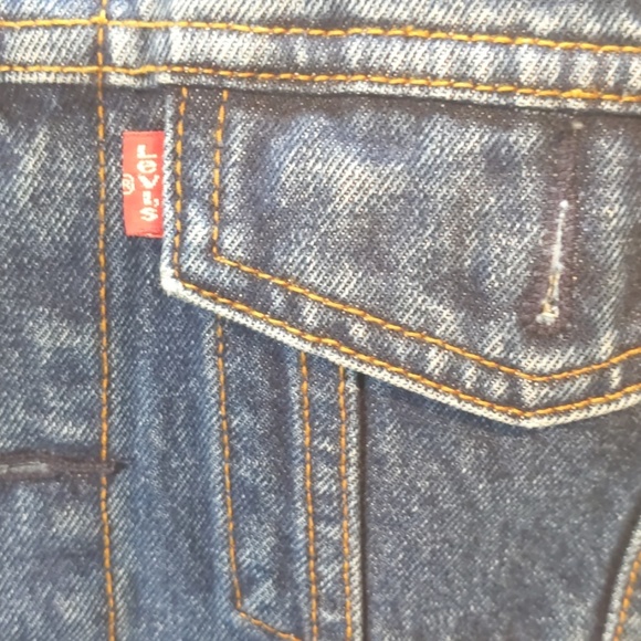 Women's Levi Blue Denim Jacket. - Picture 4 of 7